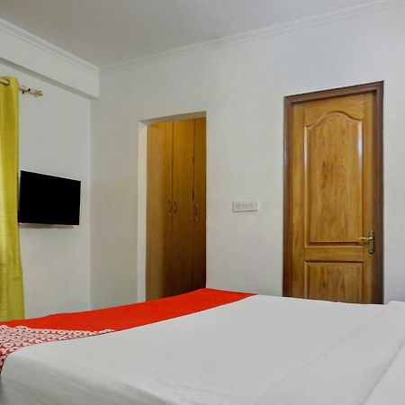 Oyo Flagship 592 Hauz Khas Village นิวเดลี ภายนอก รูปภาพ