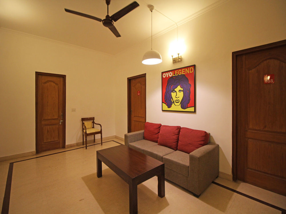 Oyo Flagship 592 Hauz Khas Village นิวเดลี ภายนอก รูปภาพ