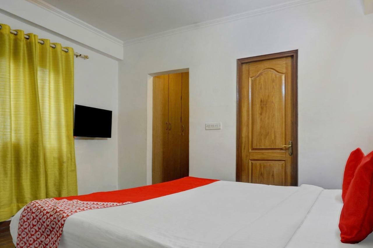 Oyo Flagship 592 Hauz Khas Village นิวเดลี ภายนอก รูปภาพ