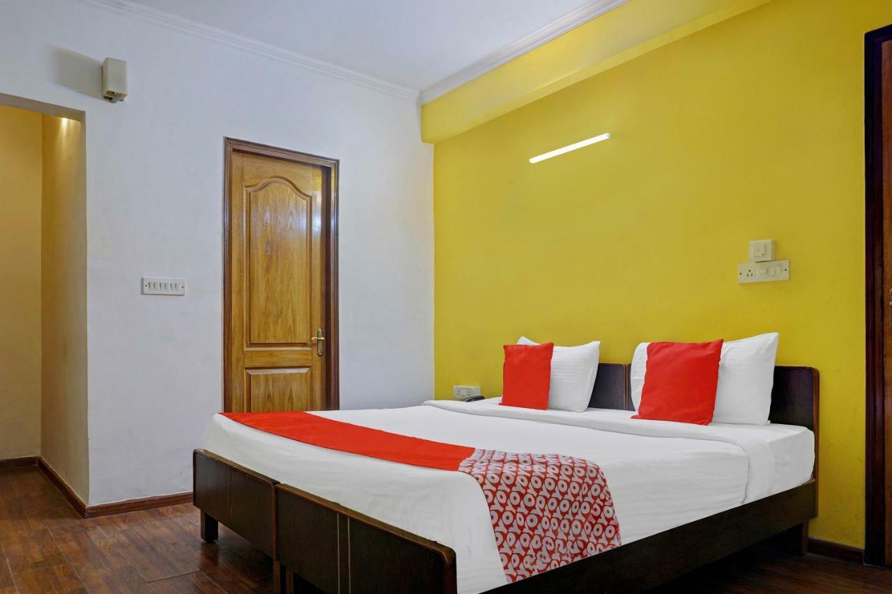 Oyo Flagship 592 Hauz Khas Village นิวเดลี ภายนอก รูปภาพ