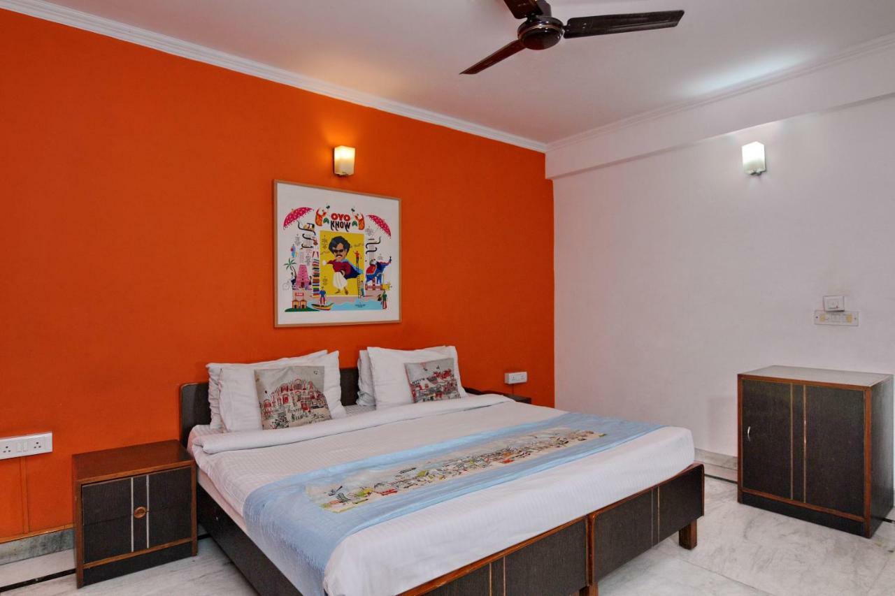 Oyo Flagship 592 Hauz Khas Village นิวเดลี ภายนอก รูปภาพ